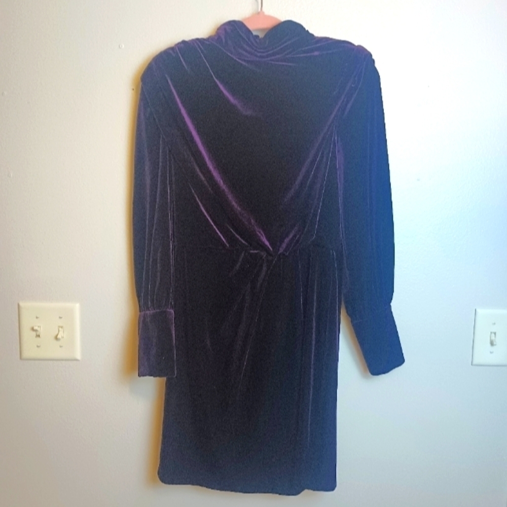 Karl Lagerfeld Ladies Draped Faux Wrap Velvet Long Sleeve Dress Size 6 Purple - Picture 2 of 16